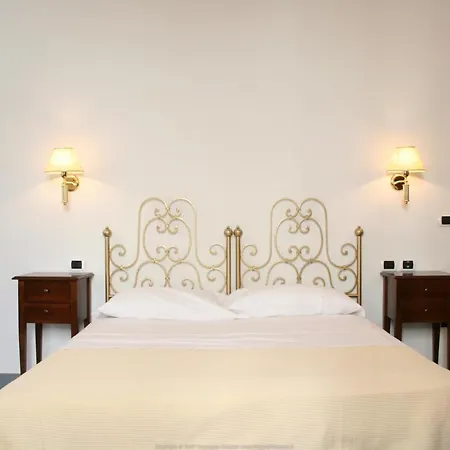 La Notte Blu 3* Florence